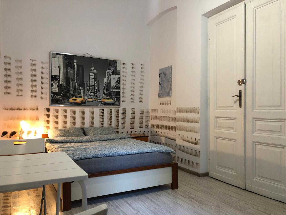 Pokoj Sali 2 Cracovie Extérieur photo